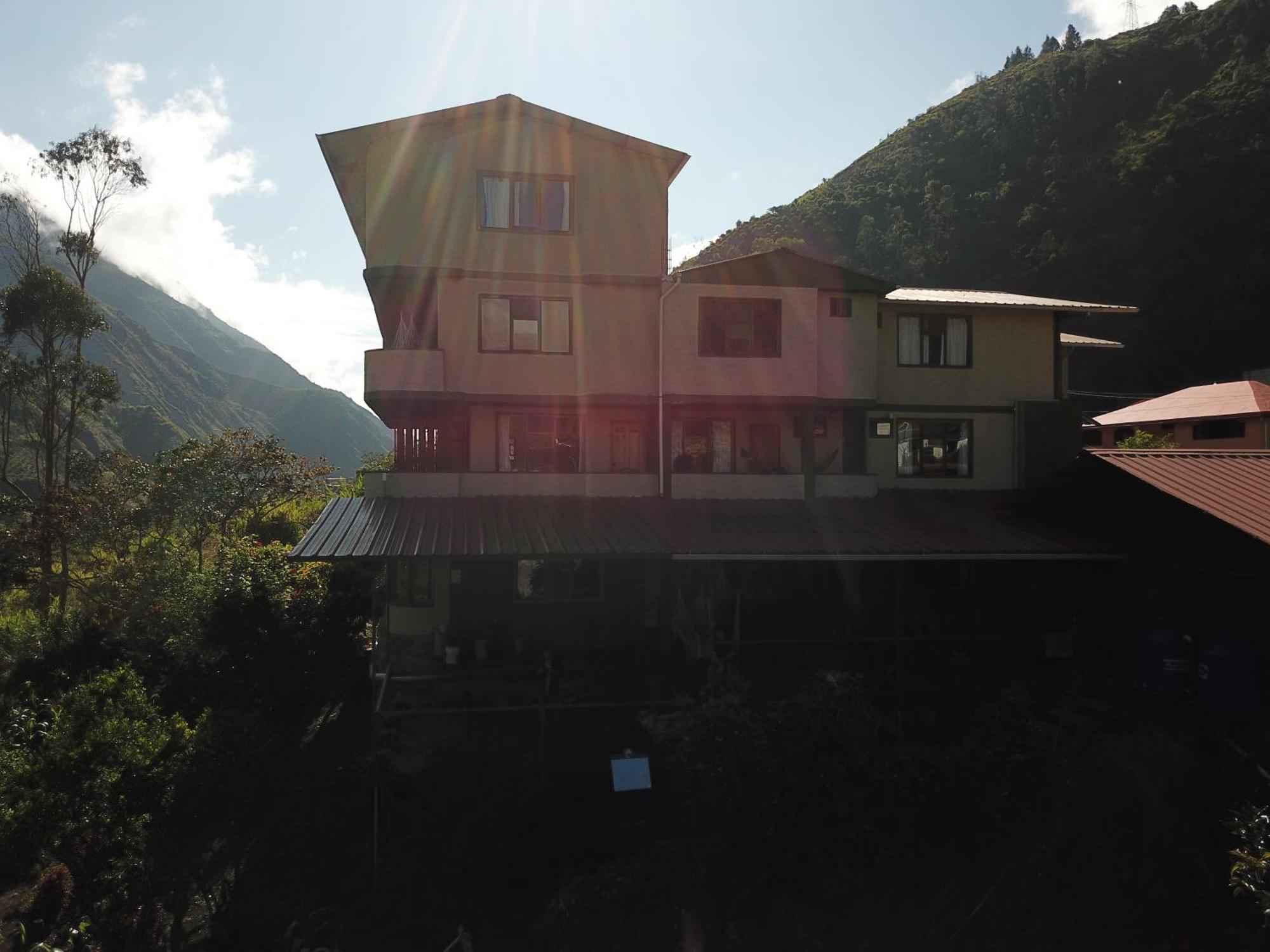 באניוס La Casa Verde Eco Guest House מראה חיצוני תמונה