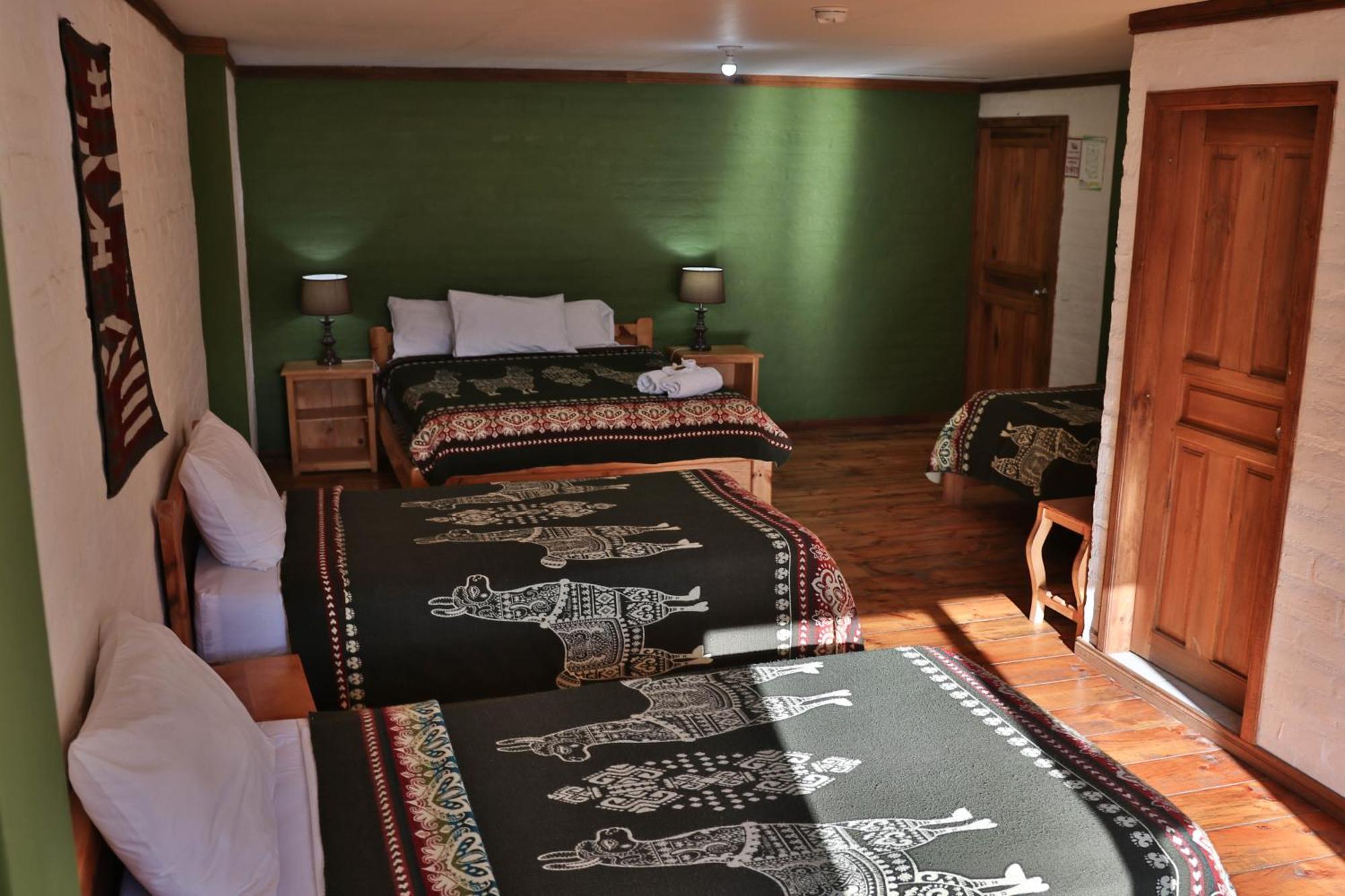 באניוס La Casa Verde Eco Guest House חדר תמונה