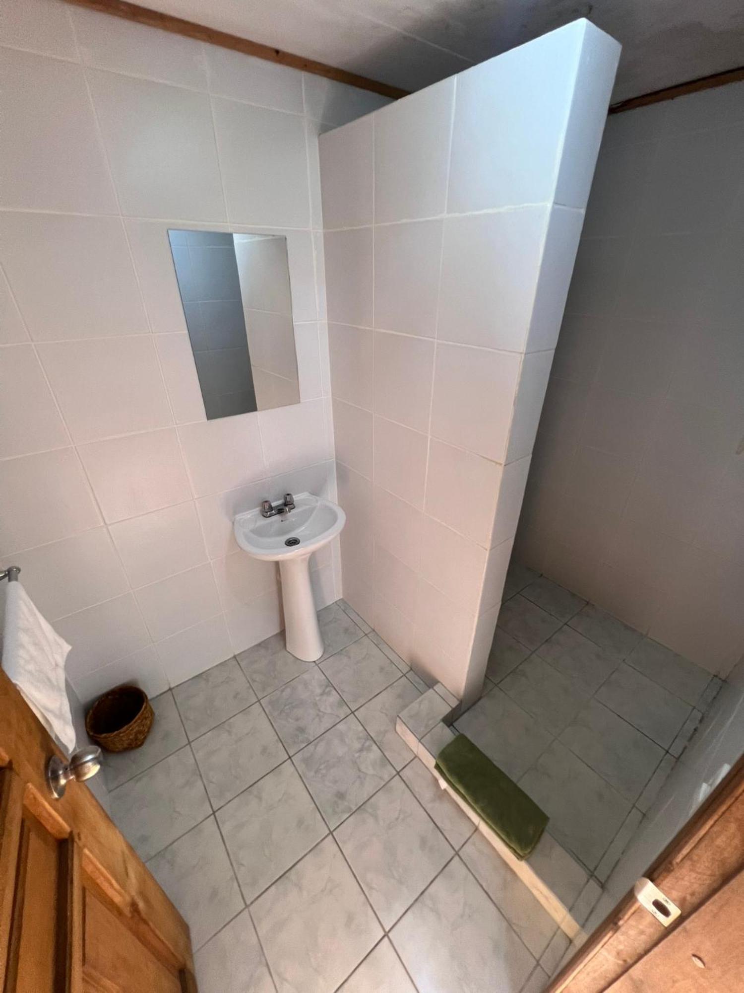 באניוס La Casa Verde Eco Guest House חדר תמונה