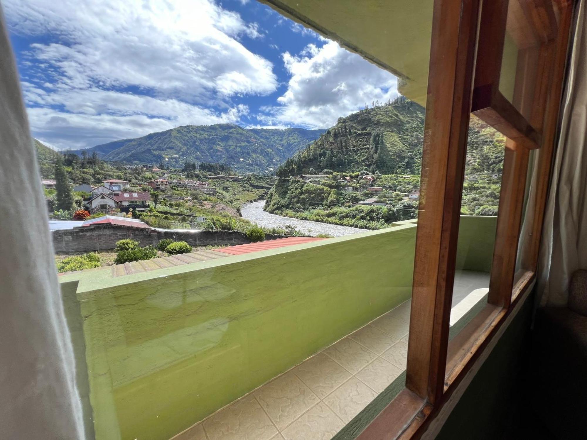 באניוס La Casa Verde Eco Guest House חדר תמונה