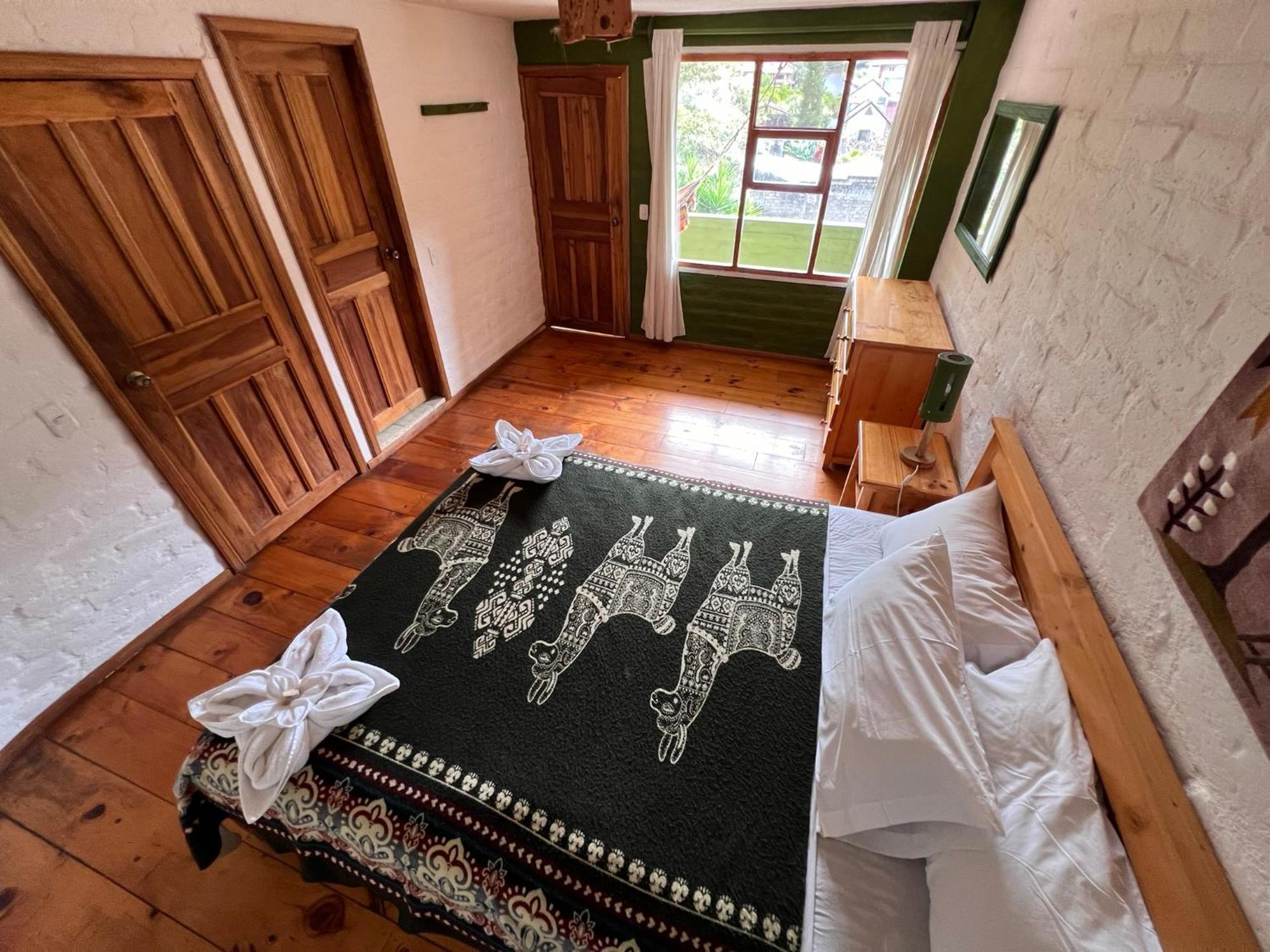 באניוס La Casa Verde Eco Guest House חדר תמונה